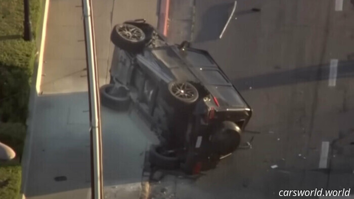 This chase concluded when a Prius sent a G-Wagen flying through the air like a toy. | Carscoops